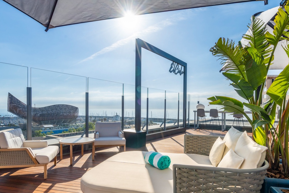The rooftop pool at Sofitel Barcelona Skipper is the pièce de résistance (Sofitel Barcelona Skipper)