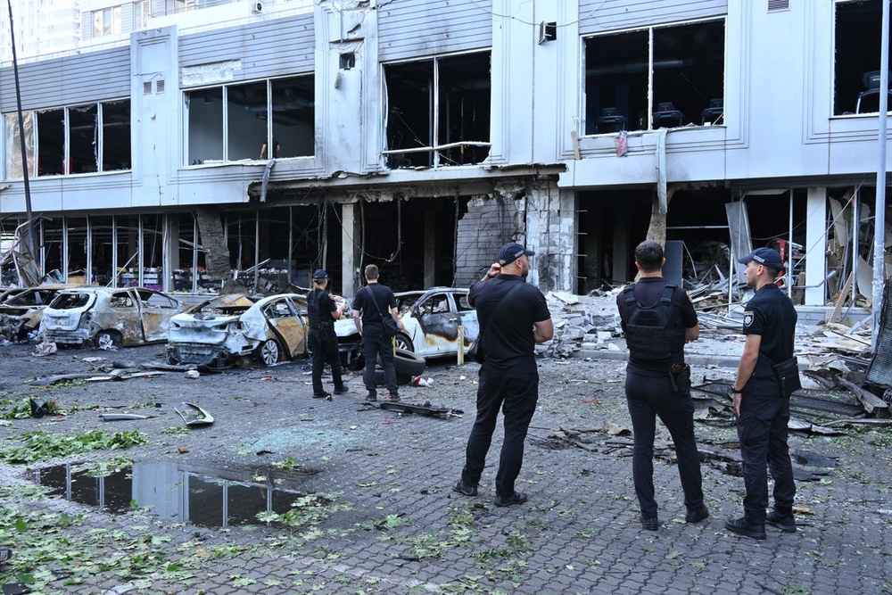 Russian attacks in Ukraine kill a child and wound 24 before planned ...