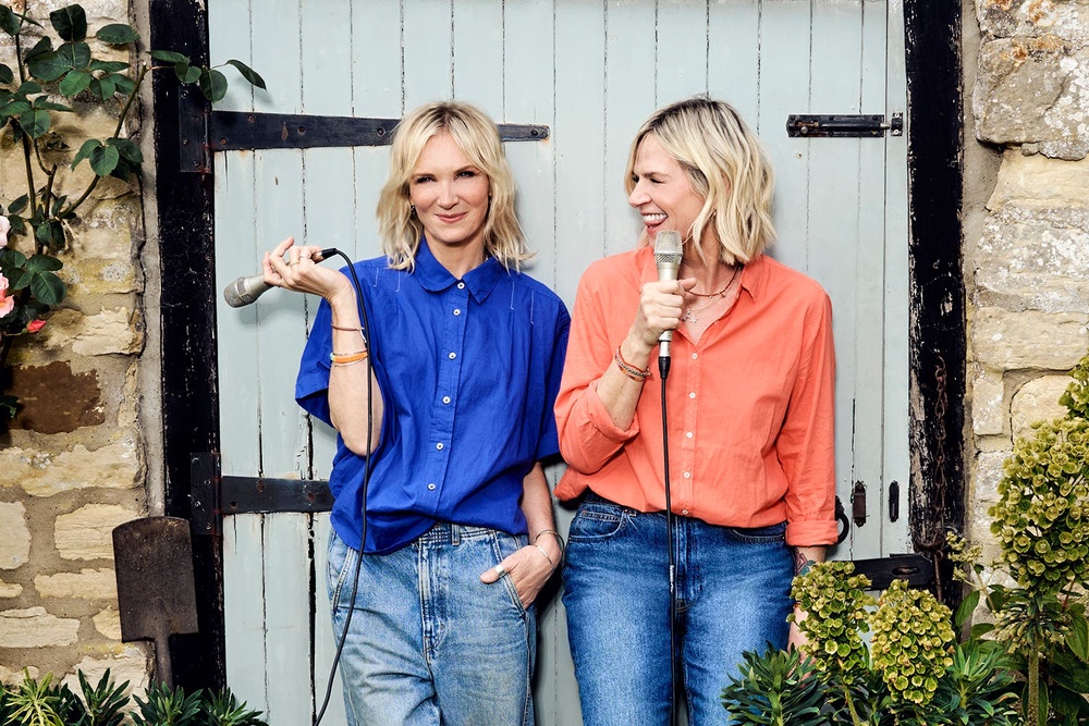 Jo Whiley and Zoe Ball host podcast ‘Dig It’ together (Local Library)