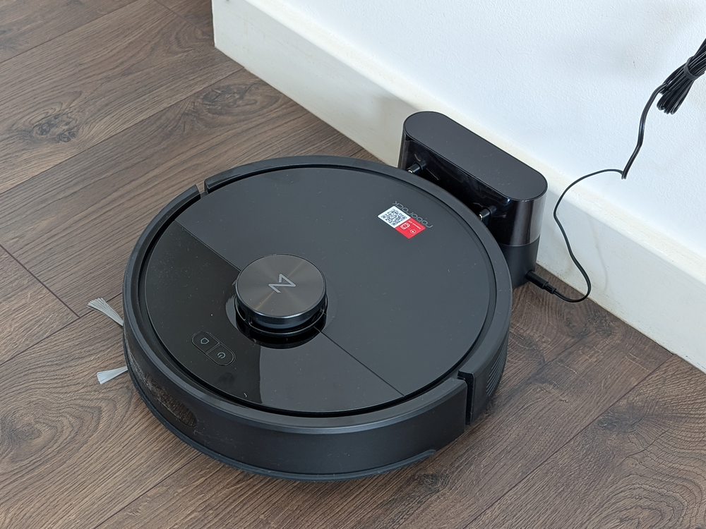 It boasts high-end features for the price (Roborock)