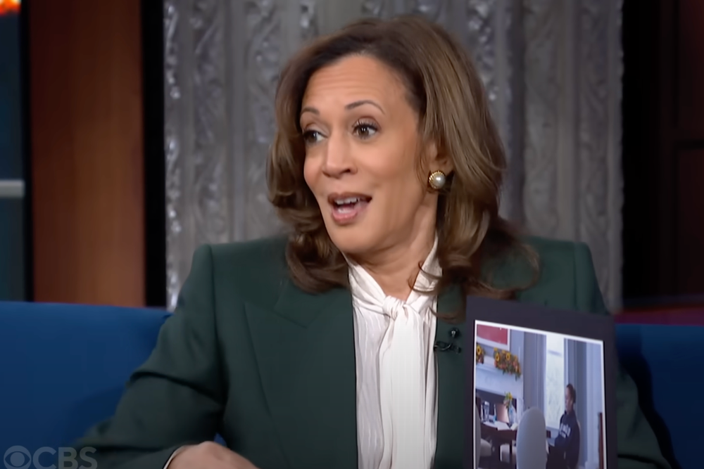 Kamala Harris warns against wireless headphones after intelligence