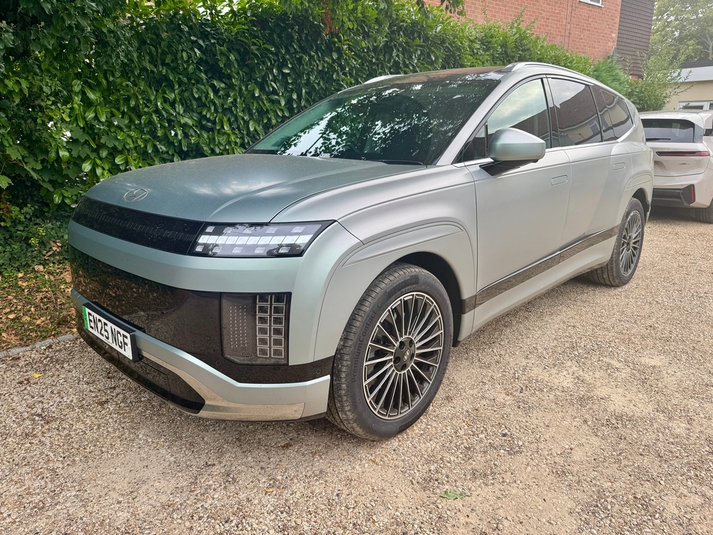 The Hyundai Ioniq 9 gets a futuristic look that's both stylish and premium (Steve Fowler)