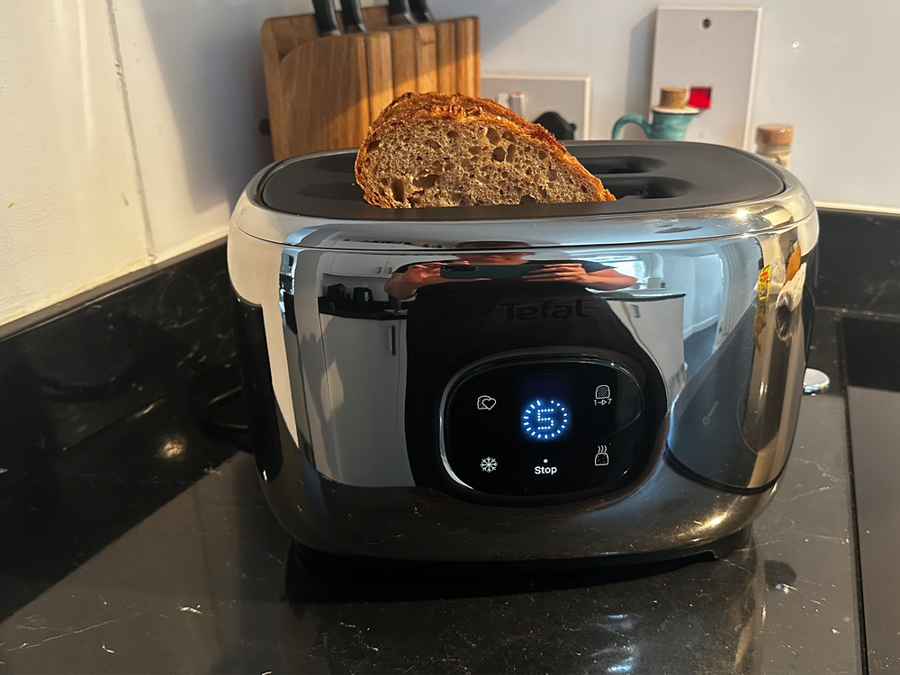 There’s a keep warm function and a timer (Rachael Penn/The Independent)