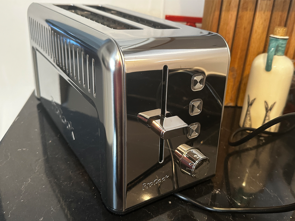 This sleek toaster is straightforward to use (Rachael Penn/The Independent)
