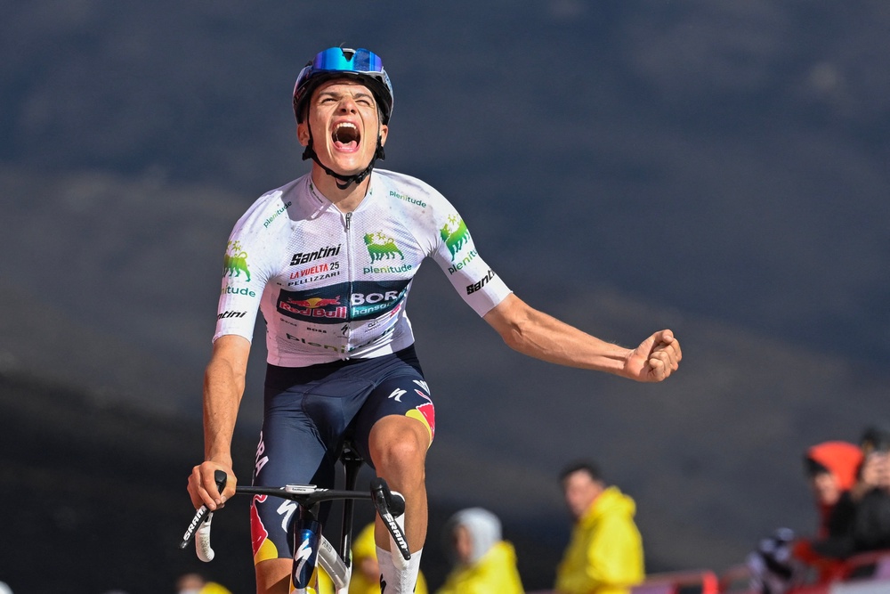 Giulio Pellizzarri is the home favourite (AFP/Getty)