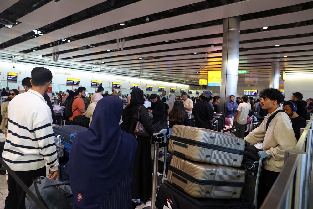 Cyberattack on Collins Aerospace Causes Widespread European Airport Disruption