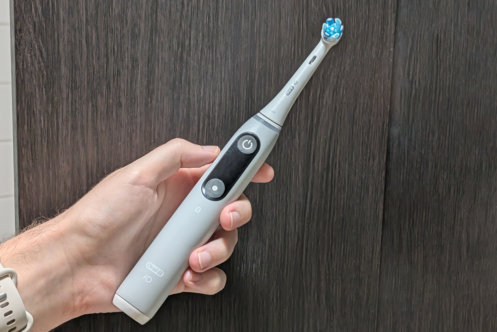 Those who want a bit more tech in their electric toothbrush (The Independent)