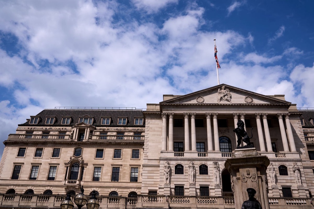 Bank of England Warns: Inflation Risks Rise Again
