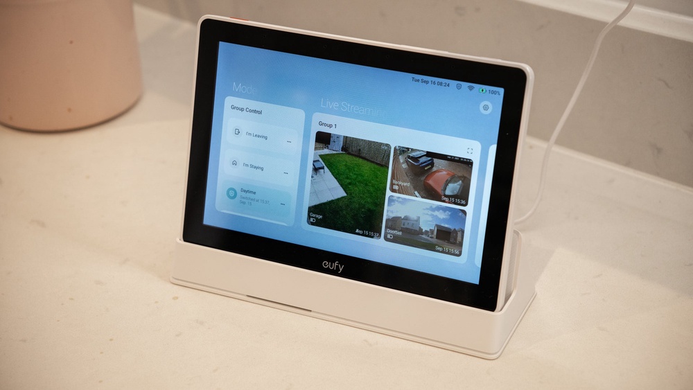 The Eufy E10 is a portable touchscreen for security camera streaming and security system control. (The Independent / Alistair Charlton)