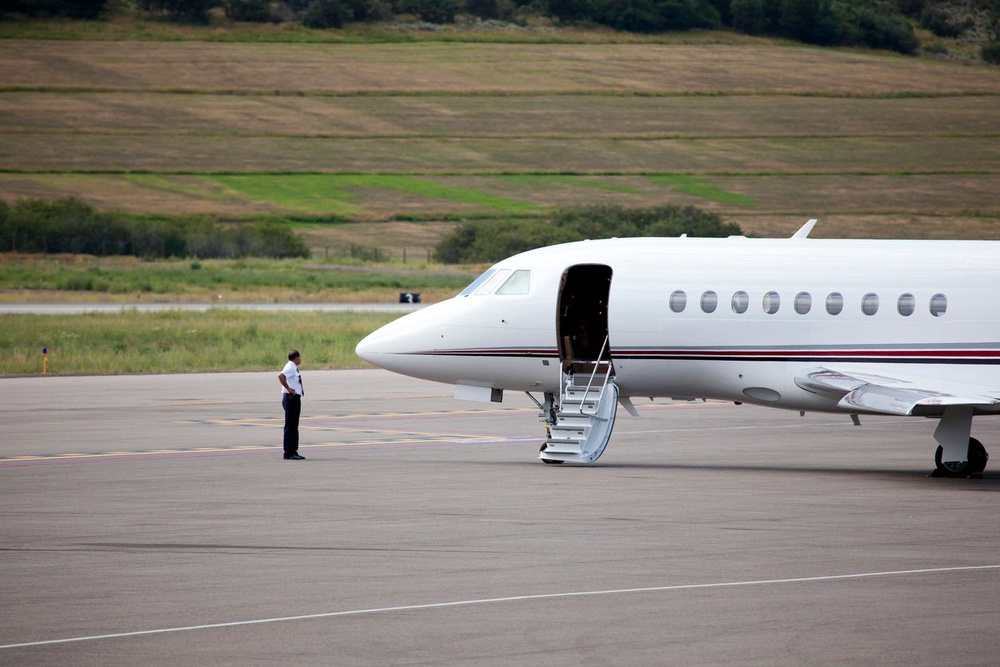 Alethea Warrington, head of aviation at Possible, said restricting private jets and diverting fuel to holiday flights if shortages arise is a “no-brainer” (Getty/iStock)