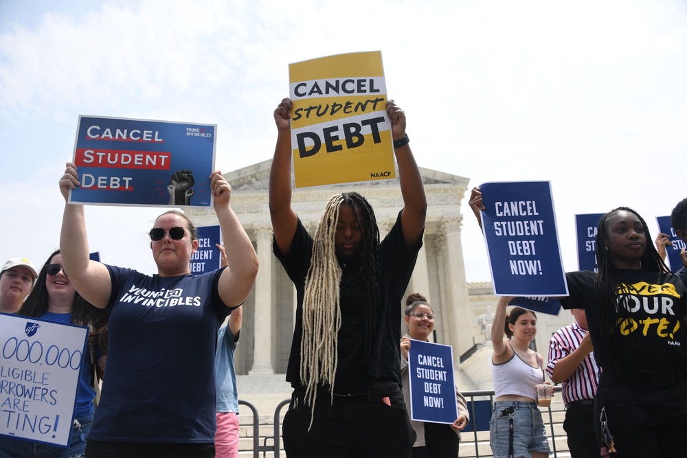 Borrowers who are more than 360 days late on federal student loan payments are at risk of wage garnishment (AFP via Getty Images)