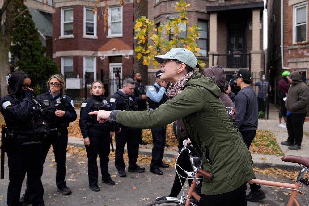 Chicago police respond as ‘shots fired’ at federal agents amid ...