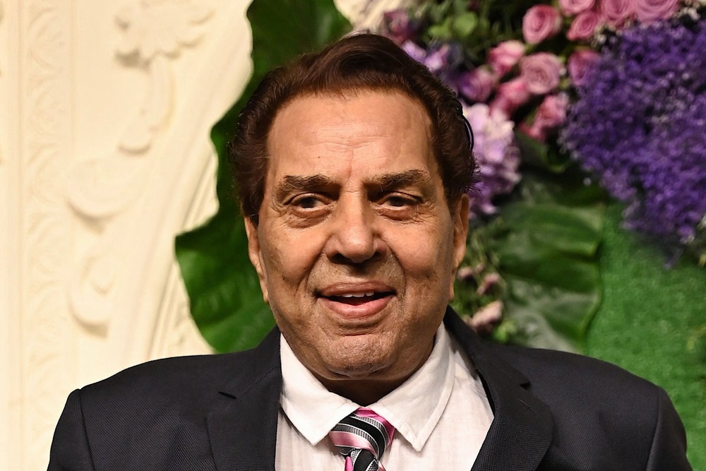 DHARMENDRA BOLLYWOOD LEADING MAN DIES AT 89 visual data 7