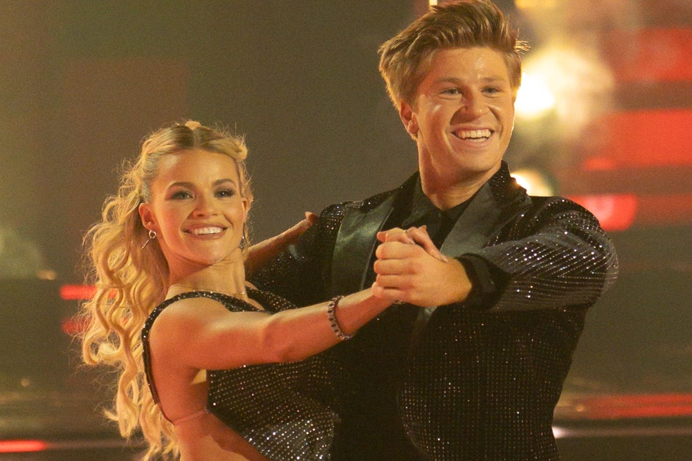 Witney Carson and Robert Irwin won the Mirrorball Trophy (Disney/Eric McCandless)