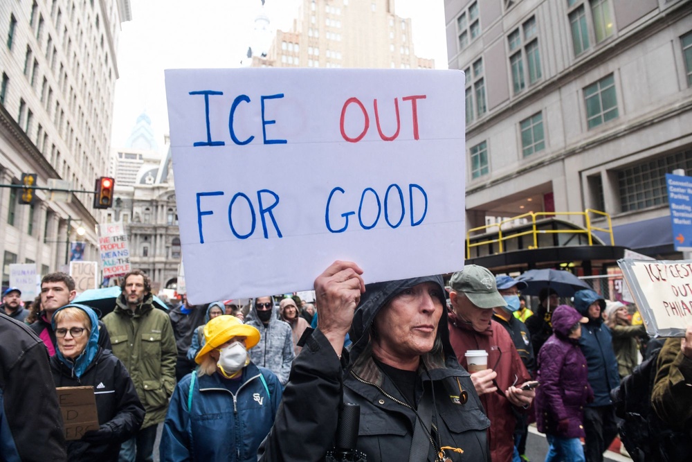 Violent arrests of high school students protesting ICE shook a ...