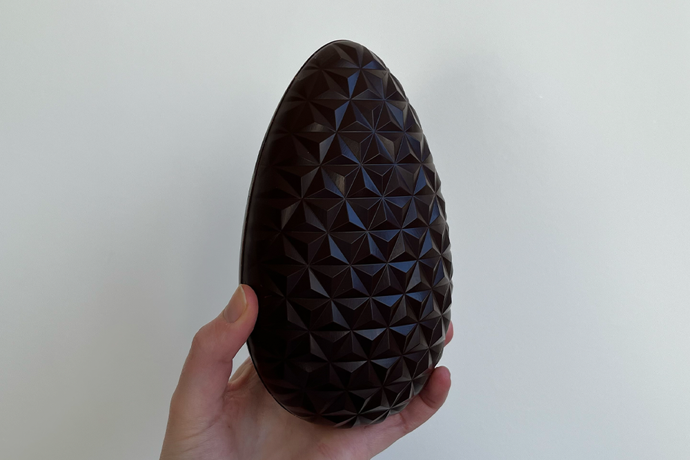 The design gives the egg a luxe look (Alice Reynolds/The Independent)