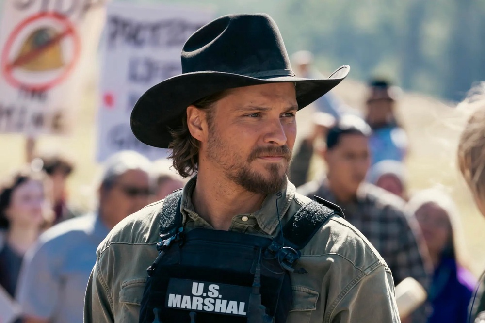 Luke Grimes reprises his ‘Yellowstone’ character Kayce Dutton in 'Marshals' (Sonja Flemming/CBS)