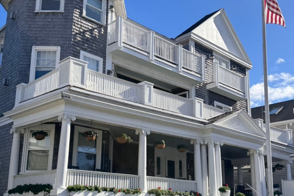The Anchor Inn Beach House on Cape Cod is the venue for a reading retreat in October that leans into the haunted season (The Anchor Inn Beach House)