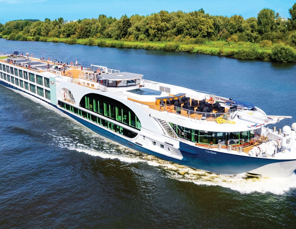 Tui Elara will be the first in the fleet to visit Brussels (Tui)