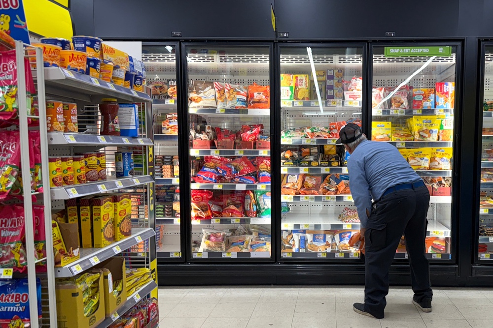 There are more shoppers at discount stores because of rising prices, Dollar General’s CEO said (Getty)