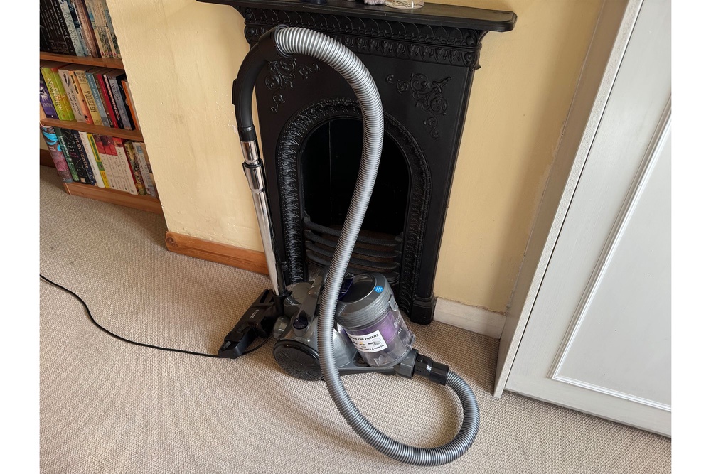 The long cord and lightweight design mean it’s very manoeuvrable (Jo Plumridge/The Independent)