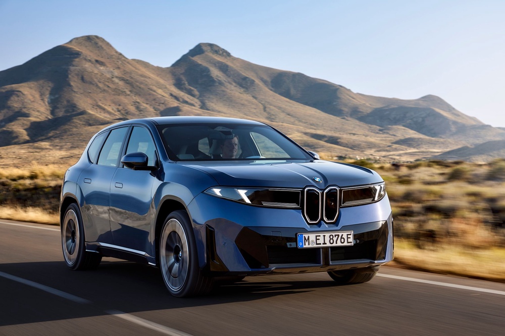 The new, cheaper, smaller battery BMW iX3 looks identical to the more expensive bigger-battery versions (BMW)