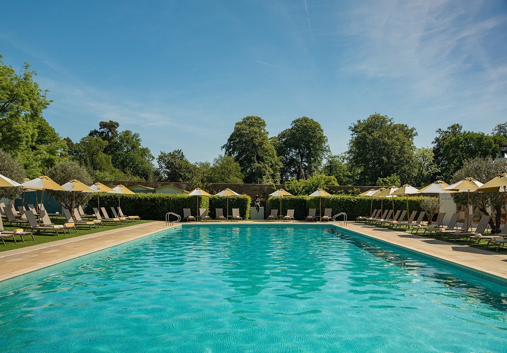 The seasonal outdoor swimming pool at The Grove (The Grove)