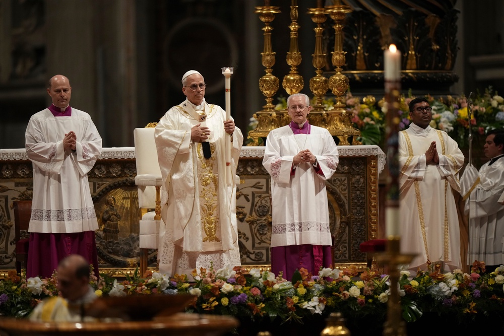 Pope Leo XIV leads the Easter Vigil on 4 April (Copyright 2022 The Associated Press. All rights reserved)