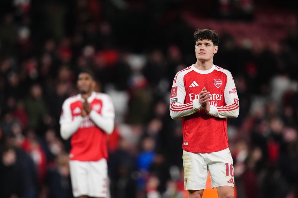 Image from: Transfer news LIVE: Guimaraes set for Arsenal medical, Vinicius Jr deal close, Man Utd target left-back