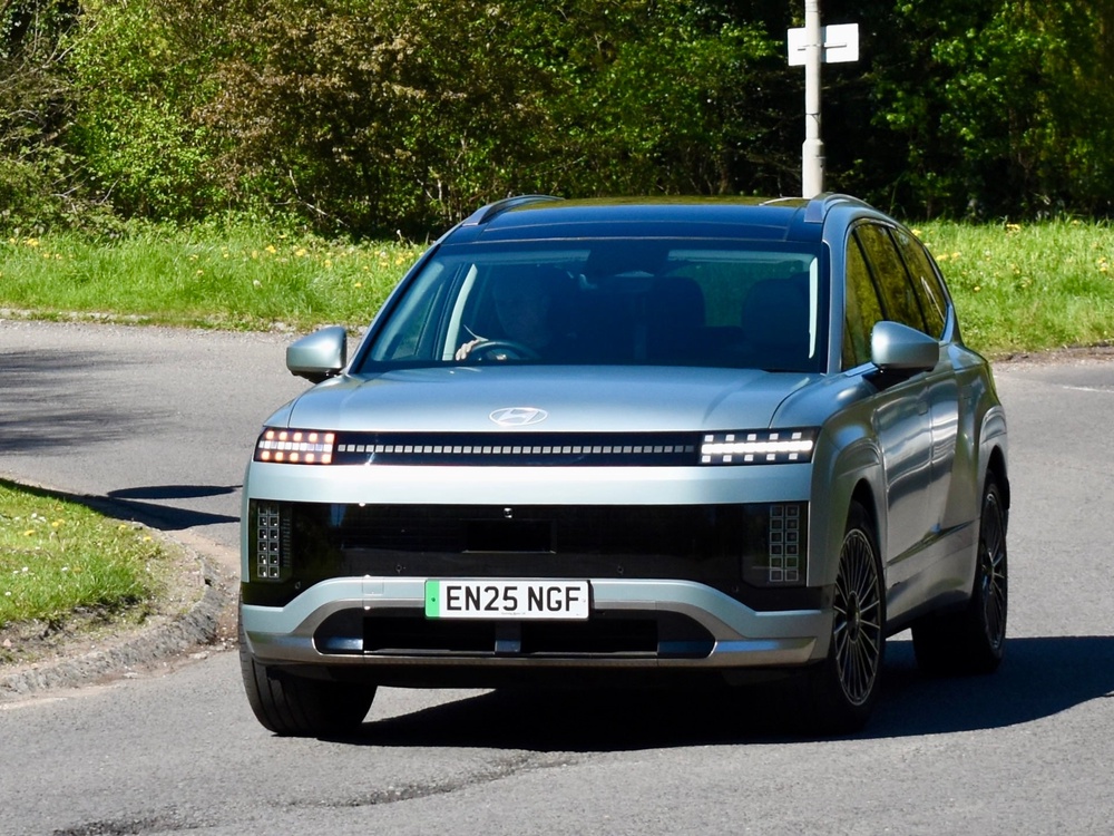 The Hyundai Ioniq 9 excels with a comfortable and quiet ride on all roads (Suki Basford)