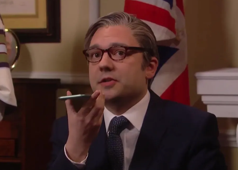‘SNL UK’ star George Fouracres plays Keir Starmer (YouTube)