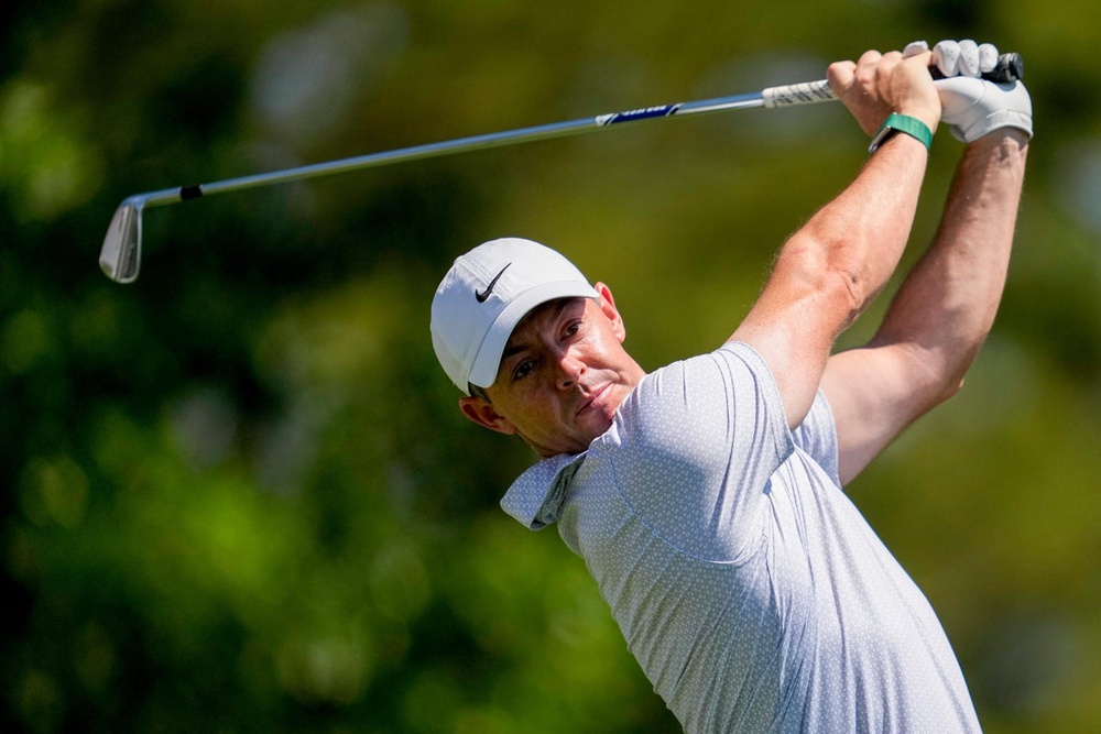 Image from: The Masters LIVE: Rory McIlroy shares lead with Cameron Young after blowing six-shot advantage