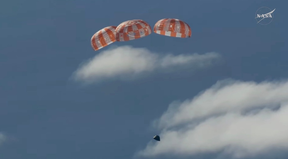 (NASA)