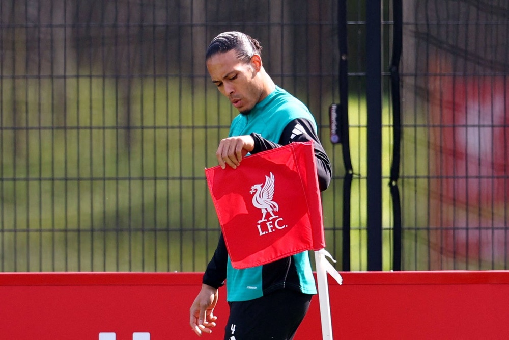 Image from: Liverpool vs PSG LIVE: Brilliant Dembele goal sinks hosts as they hunt historic Champions League comeback