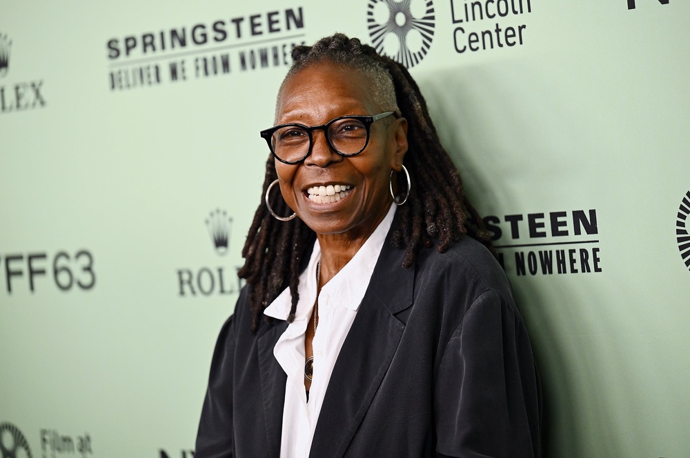 Books-Whoopi Goldberg (2025 Invision)