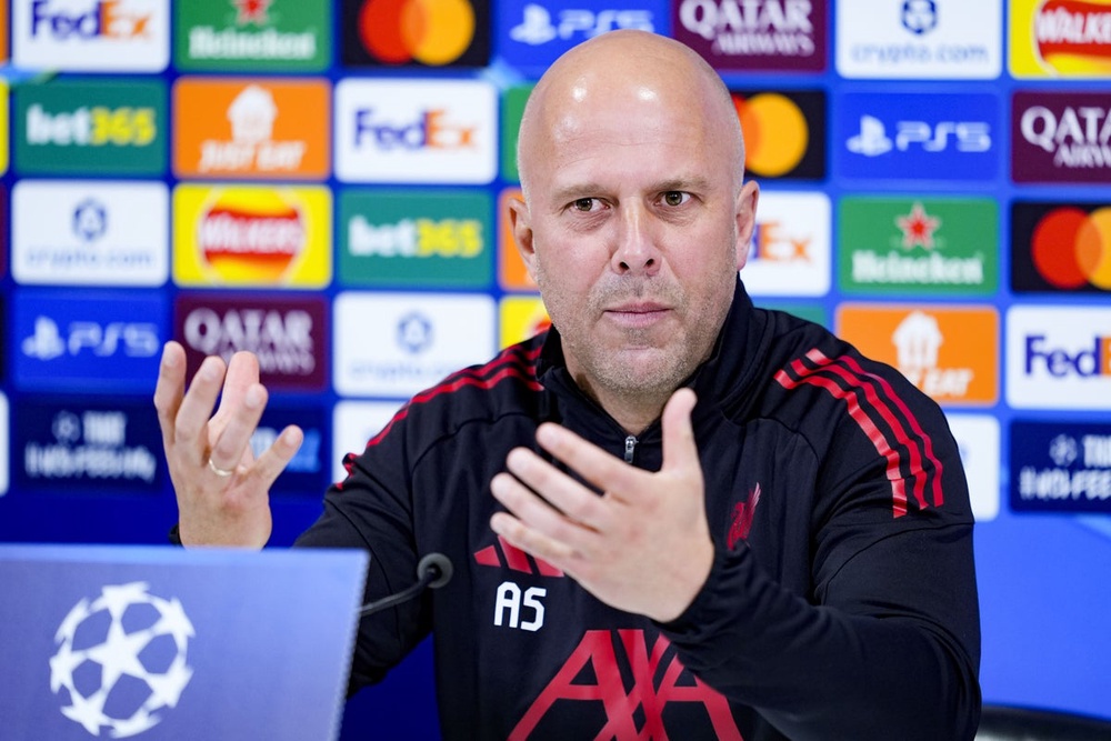 Image from: Liverpool vs PSG LIVE: Brilliant Dembele goal sinks hosts as they hunt historic Champions League comeback