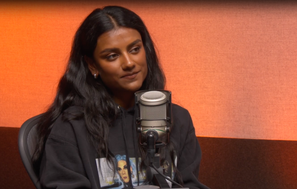 Simone Ashley on 'The Louis Theroux Podcast' (The Louis Theroux Podcast)