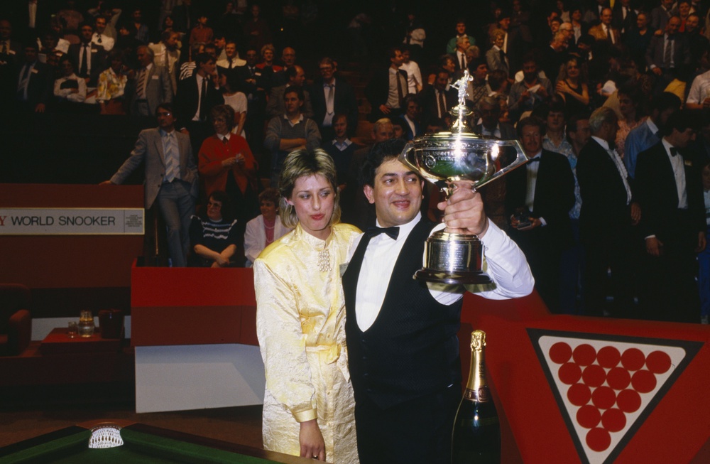 Joe Johnson arguably came closest to breaking the ‘Crucible Curse’, losing to Steve Davis in the final, a year after his triumph in 1986 (Getty)