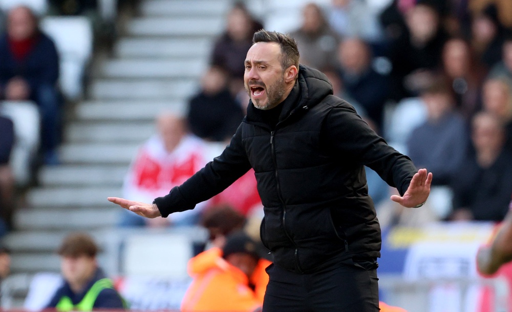 Roberto De Zerbi during his maiden Tottenham outing at Sunderland (PA)