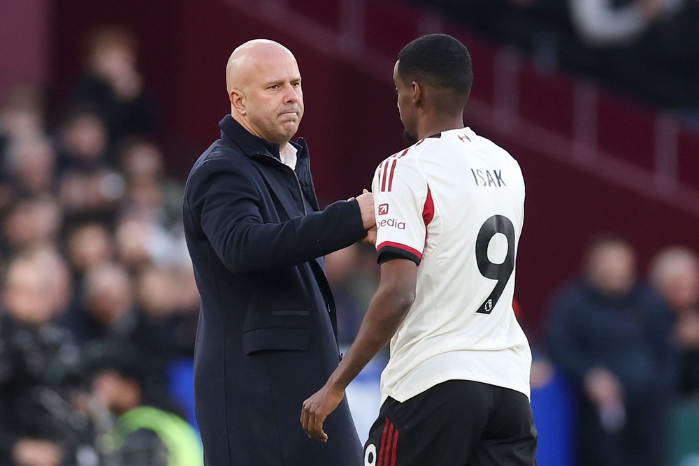 Liverpool’s summer signings, such as Alexander Isak, have not settled this year leading to a downturn in results (Getty)