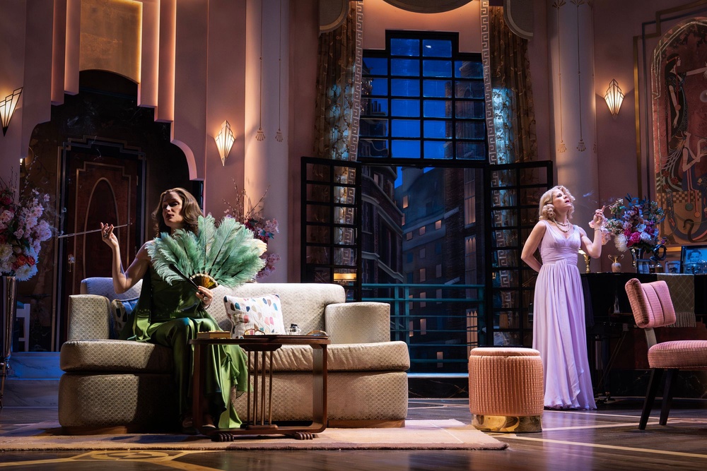 Rose Byrne and Kelli O'Hara in Roundabout Theatre Company's production of 'Fallen Angels' (Joan Marcus)