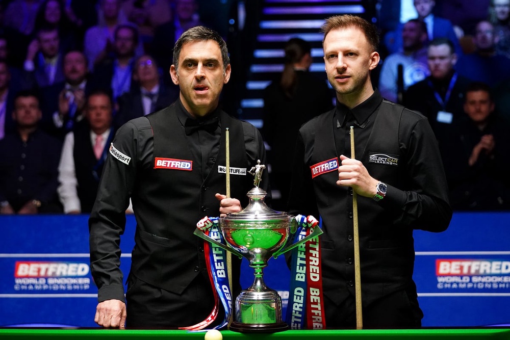 Image from: Ronnie O’Sullivan v He Guoqiang LIVE: ‘The Rocket’ begins quest for record eighth World Snooker Championship title