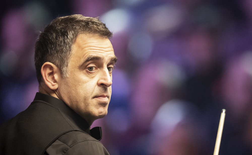 Image from: Ronnie O’Sullivan v He Guoqiang LIVE: ‘The Rocket’ begins quest for record eighth World Snooker Championship title