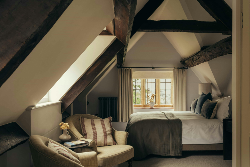 The rooms are countryside chic with luxurious amenities (Hyll)