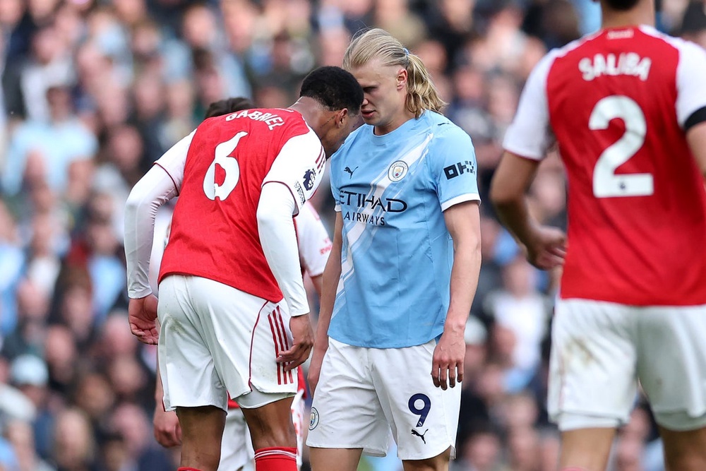 Image from: Burnley vs Manchester City LIVE: Haaland clatters post as visitors lead in crucial clash for both top and bottom of Premier League table