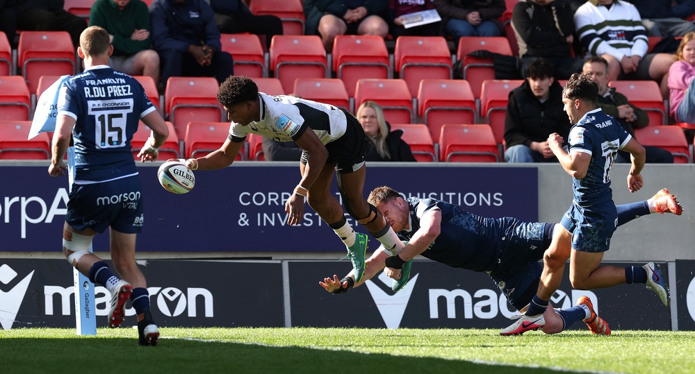 Teenage wing Noah Caluori of Saracens has been included (Getty)