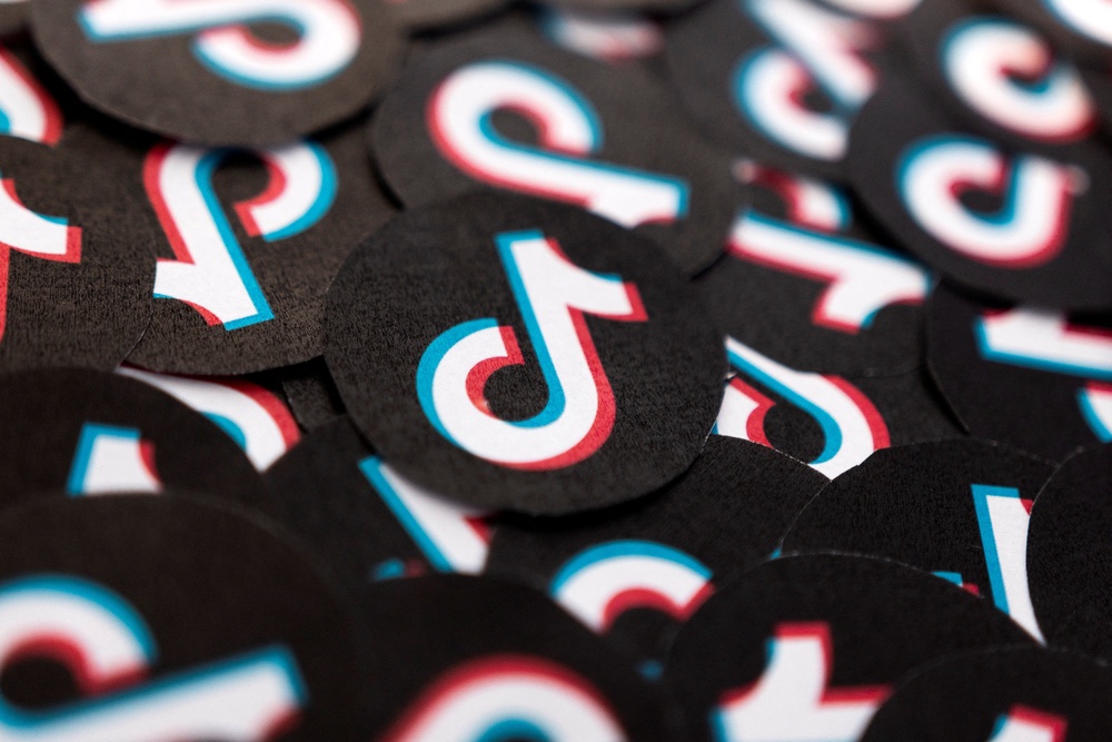 The collaboration between Visa and TikTok ensures creators can access their earnings faster, avoiding delays typically associated with waiting for payouts to fully clear (﻿REUTERS/Dado Ruvic/Illustration/File Photo)