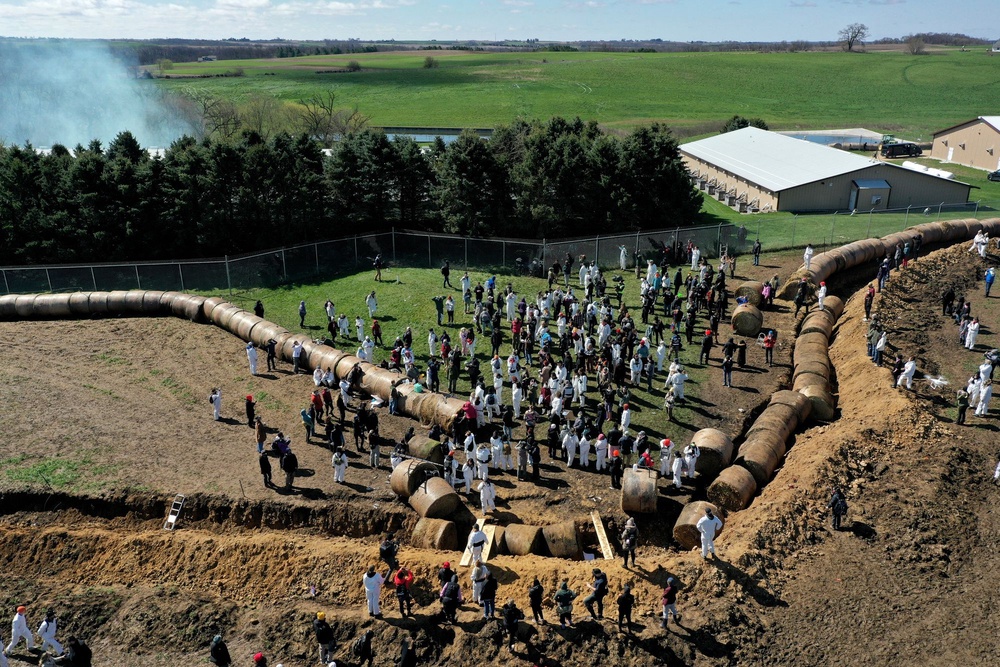 Animal rights activists attempt to break into Ridglan Farms beagle breeding and research facility on Saturday, April 18, 2026 (AP)