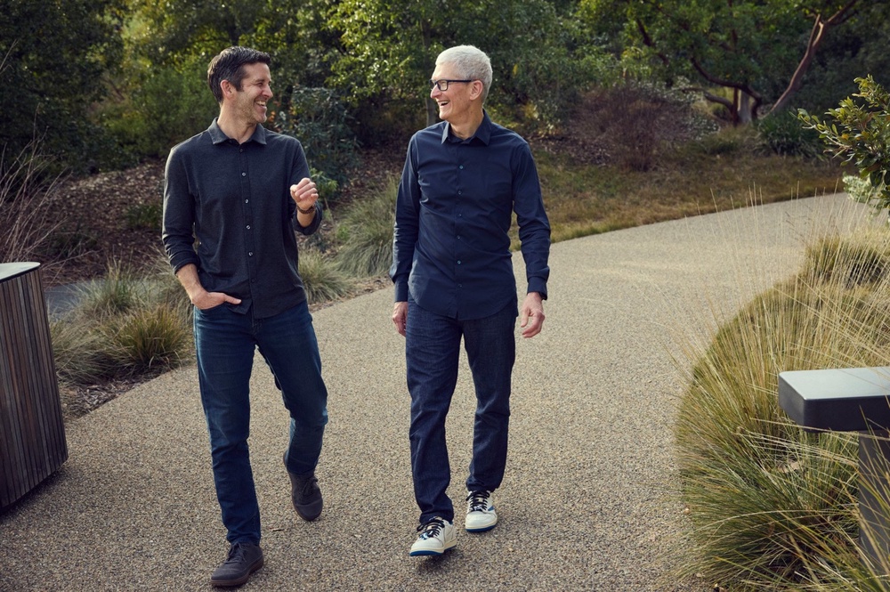 Cook and his successor John Ternus pictured at the company's vast Silicon Valley headquarters (Apple)