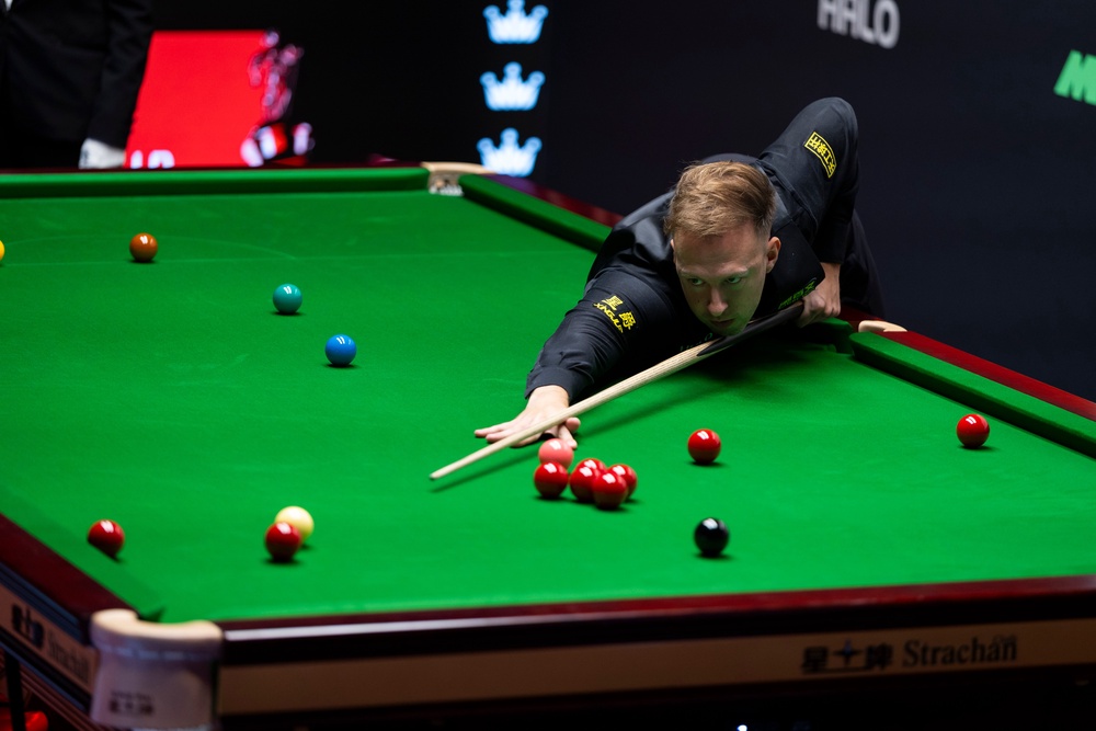 Judd Trump in action against Gary Wilson (Getty Images)